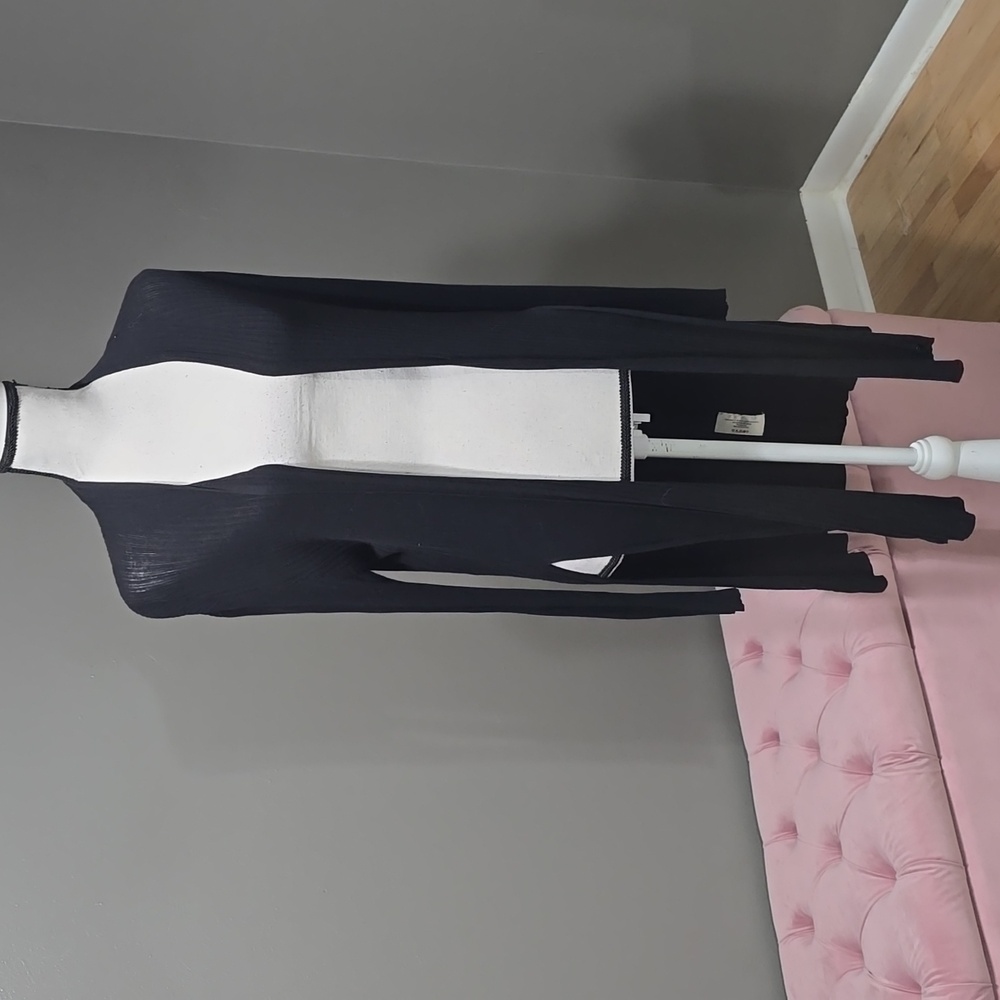MM. Lafleur ribbed split side lightweight black cardigan sz large